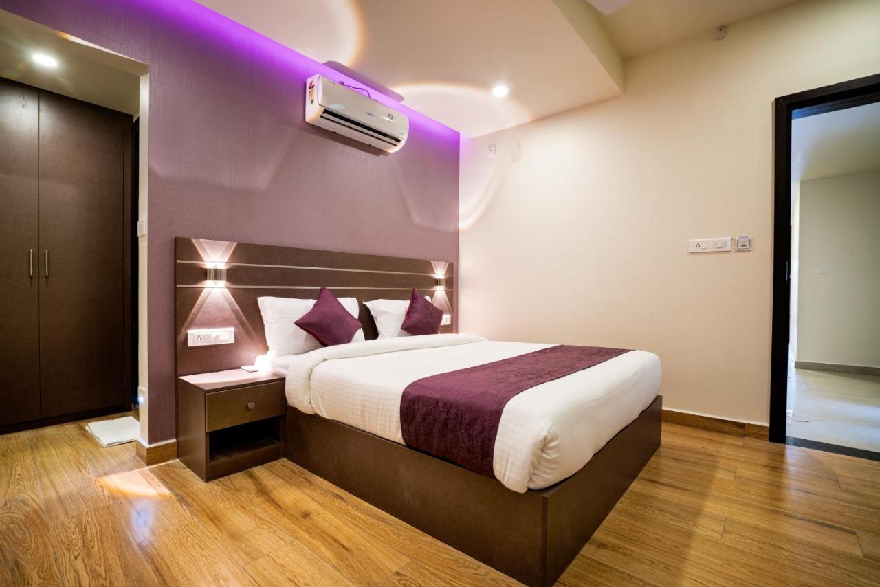 Hotel Lavender Infopark Kochi Exterior foto
