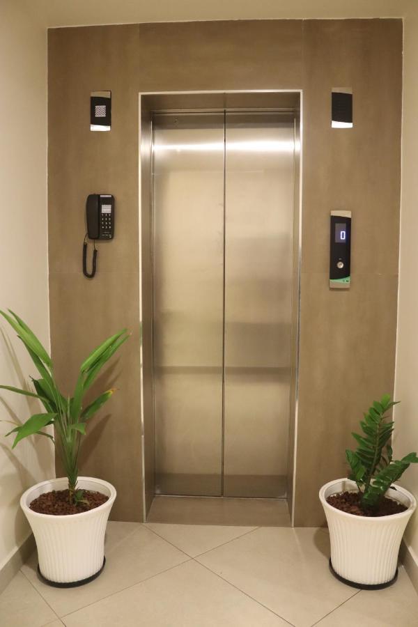 Hotel Lavender Infopark Kochi Exterior foto
