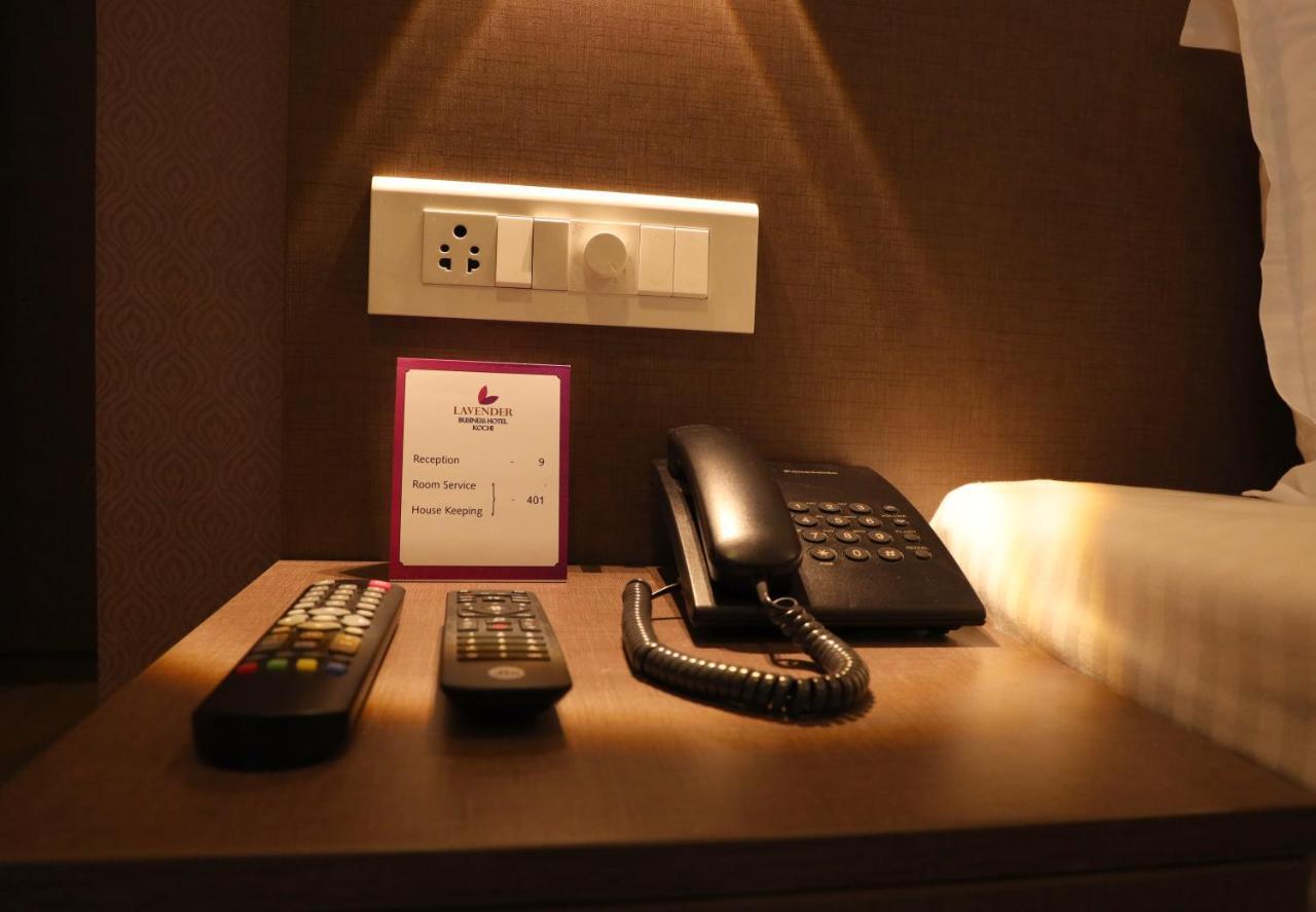 Hotel Lavender Infopark Kochi Exterior foto